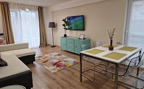 Golden Airport Residence