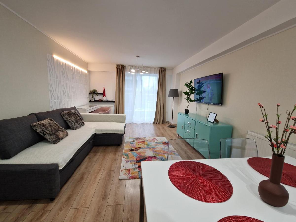 Golden Airport Residence Отопень Екстер'єр фото