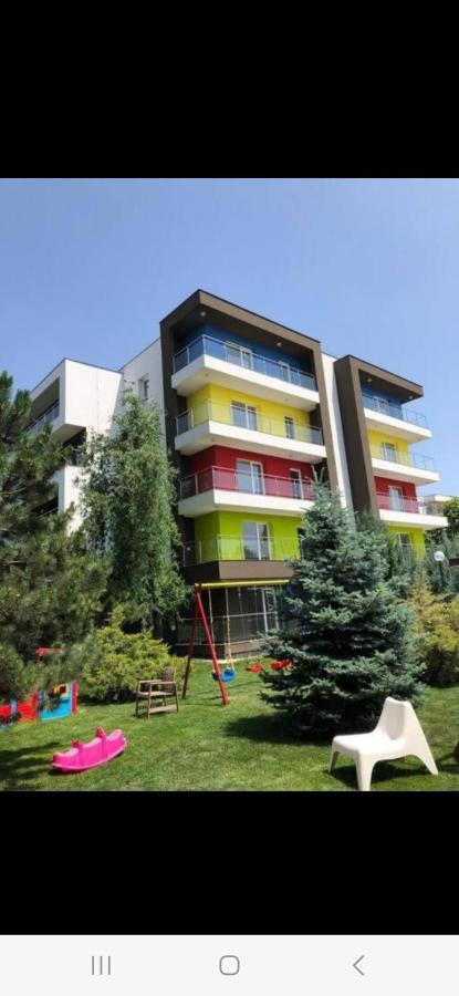 Golden Airport Residence Отопень Екстер'єр фото